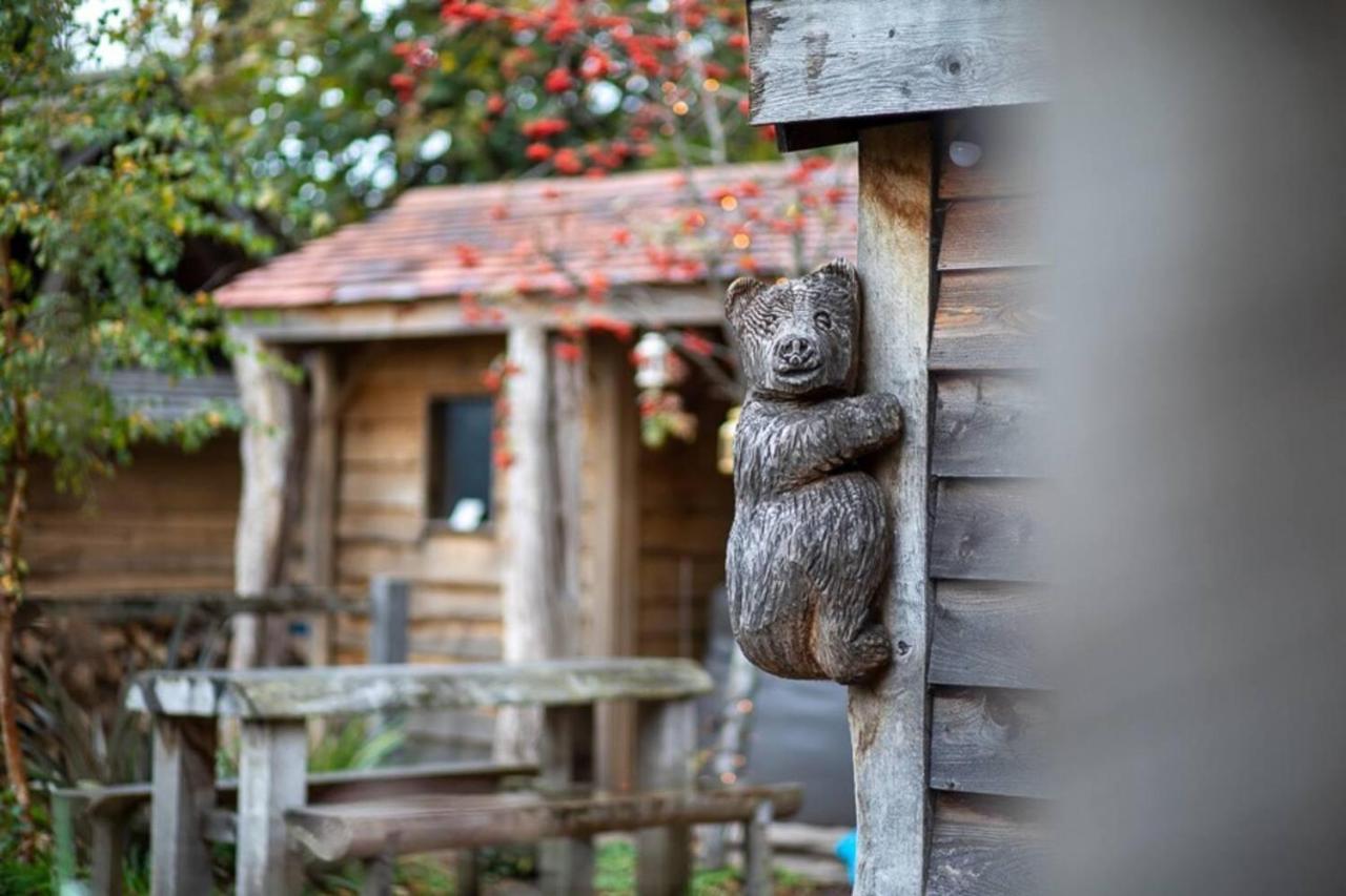 Charming 2-Bed Cabin In Sutton Coldfield Eksteriør billede